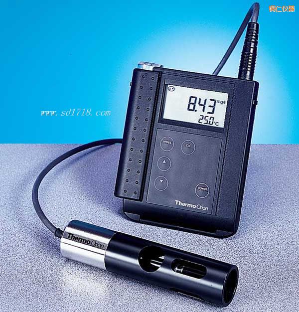 �~�������x